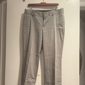 Gently worn ladies Banana Republic stretch cuffed cotton pant inseam 31
